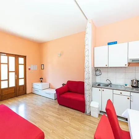 Apartment Vrisika Ll